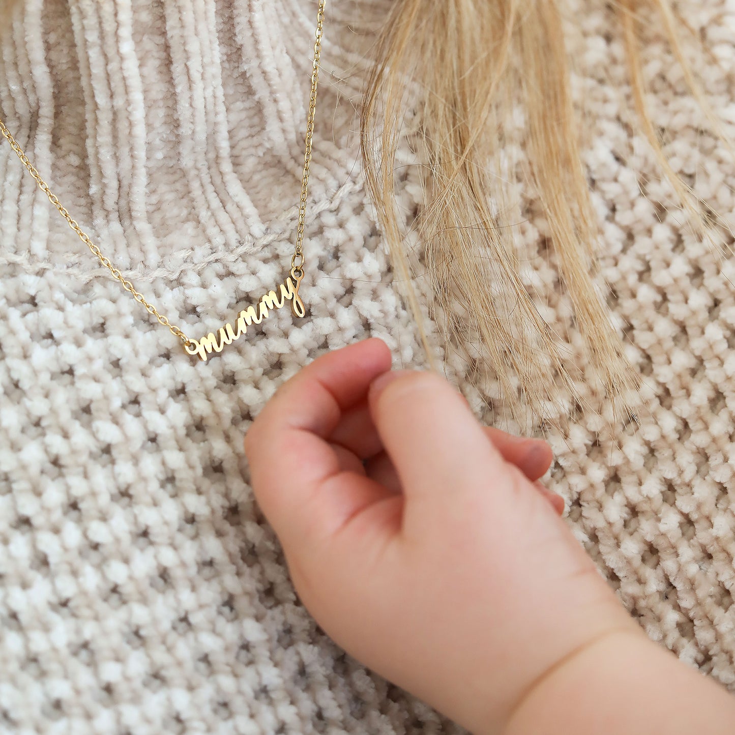 Mama & Mummy Necklace Set